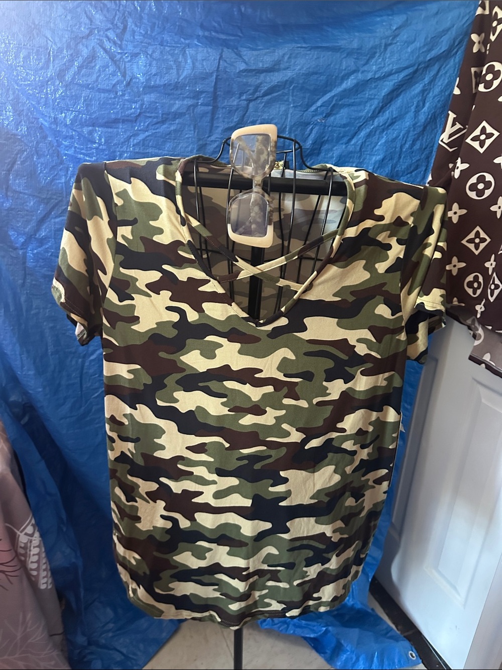Women’s Camo Crisscross V-Neck Top - Green Camo